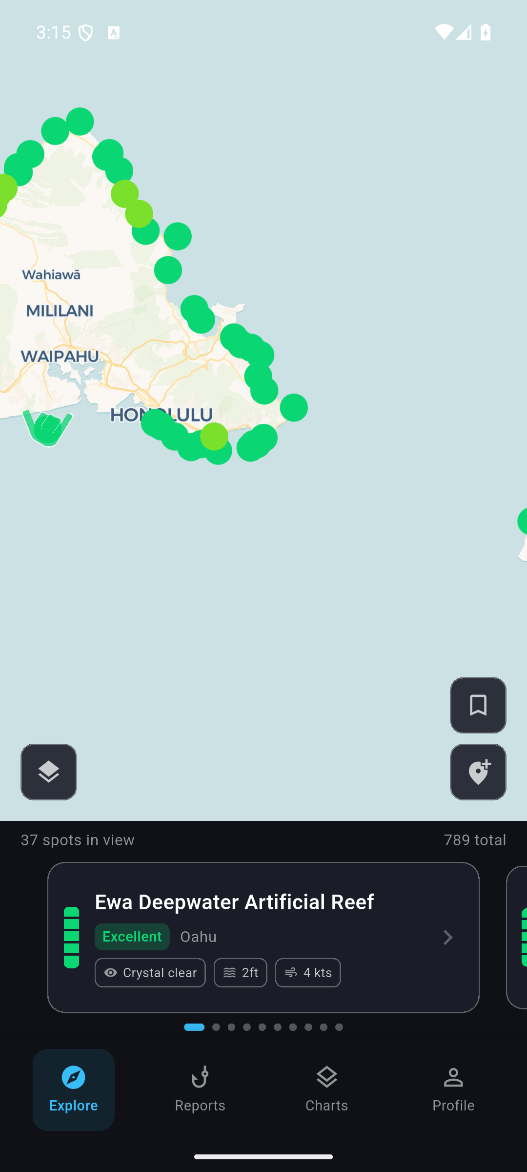 Shaka explore map with score-colored dive-spot markers and a spot carousel